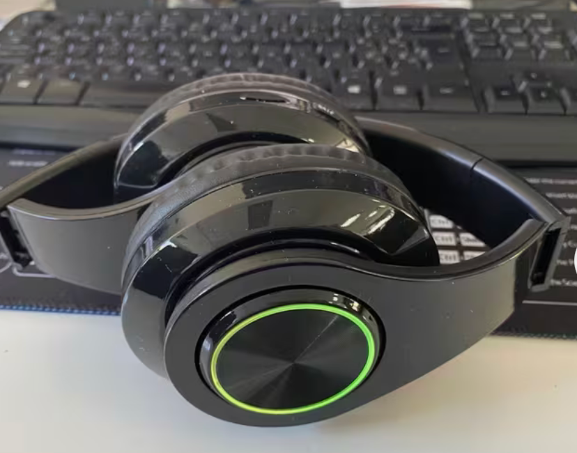 Luminous Wireless Headphones Vaseffard